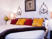  Kierland Commons Condos