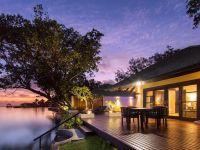  Warwick Le Lagon Resort & Spa