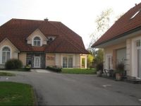  Apartmaji in sobe RaMar