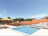  Banjole Dvorine Holiday Home