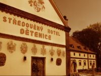  Medieval Hotel DД›tenice