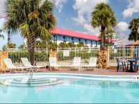  Knights Inn Maingate