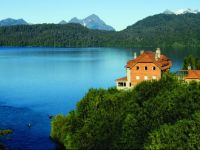  Correntoso Lake & River Hotel