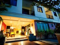  Kamala Beachfront Apartment