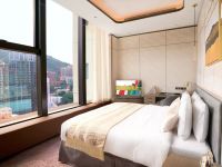  One-Eight-One Hotel & Serviced Residences