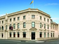  Clarion Hotel City Park Grand