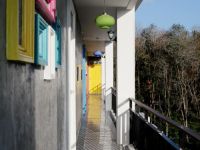  Be My Guest Hip Hotel