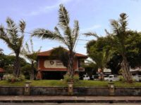  Inna Sindhu Beach Resort and Hotel