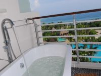  Grand Soluxe Hotel and Resort