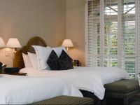  Westlake Village Inn