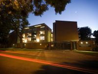  Absolute Farenden Apartments