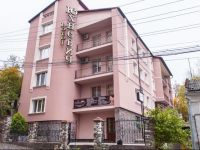  Uhnovych Hotel Complex