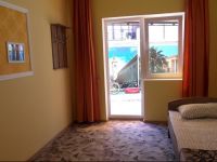  Vishnevyy Gostevoy Dom