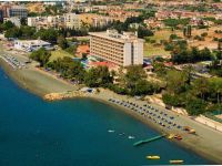  Poseidonia Beach Hotel