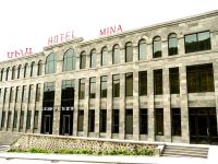  Mina Hotel