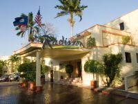  Radisson Fort George Hotel & Marina