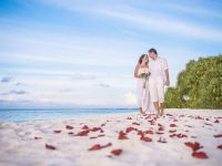  Malahini Kuda Bandos Resort