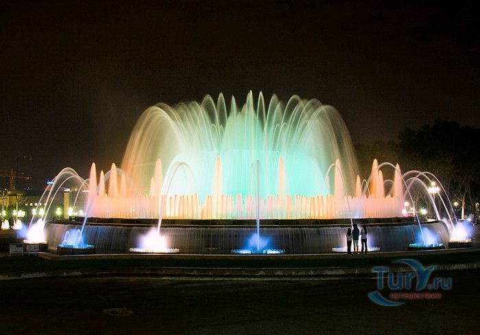 Волшебный Фонтан в Барселоне