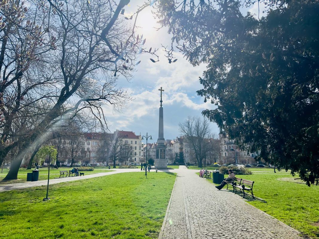 Площадь Орлят Львовских