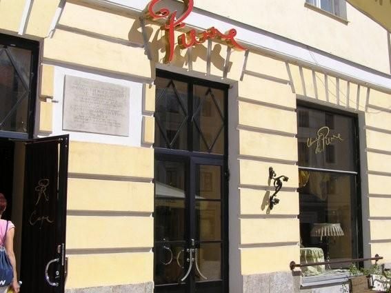 Pierre Cafe & Chocolaterie