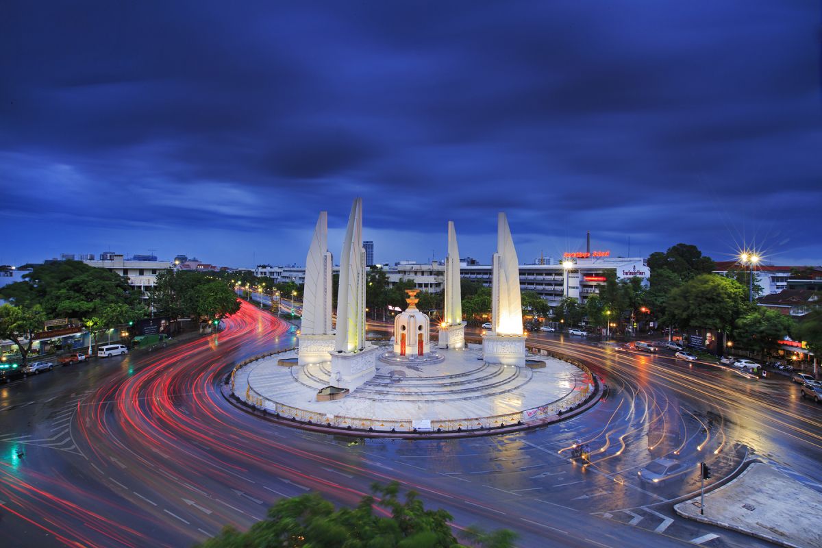Монумент демократии (Democracy Monument)