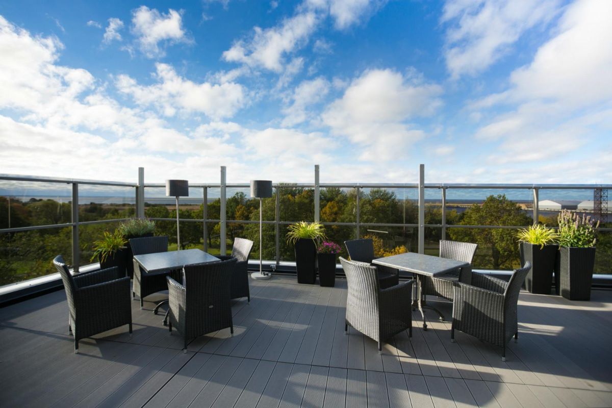 Книжное кафе Purje