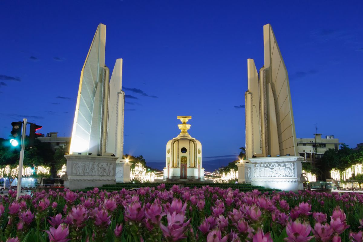 Монумент демократии (Democracy Monument)