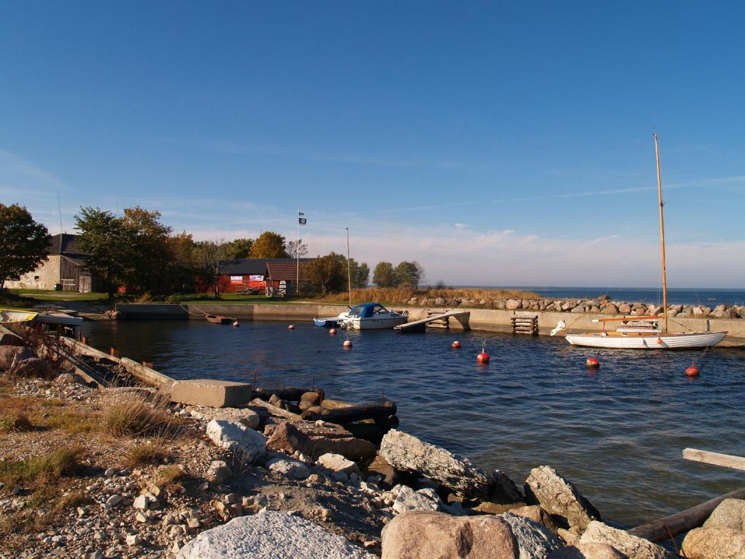 Амбары в Кярдласком порту