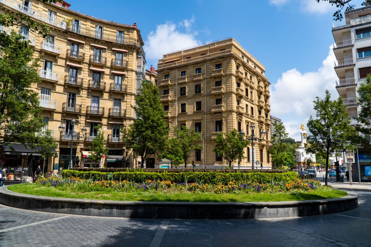 Бильбао Плаза