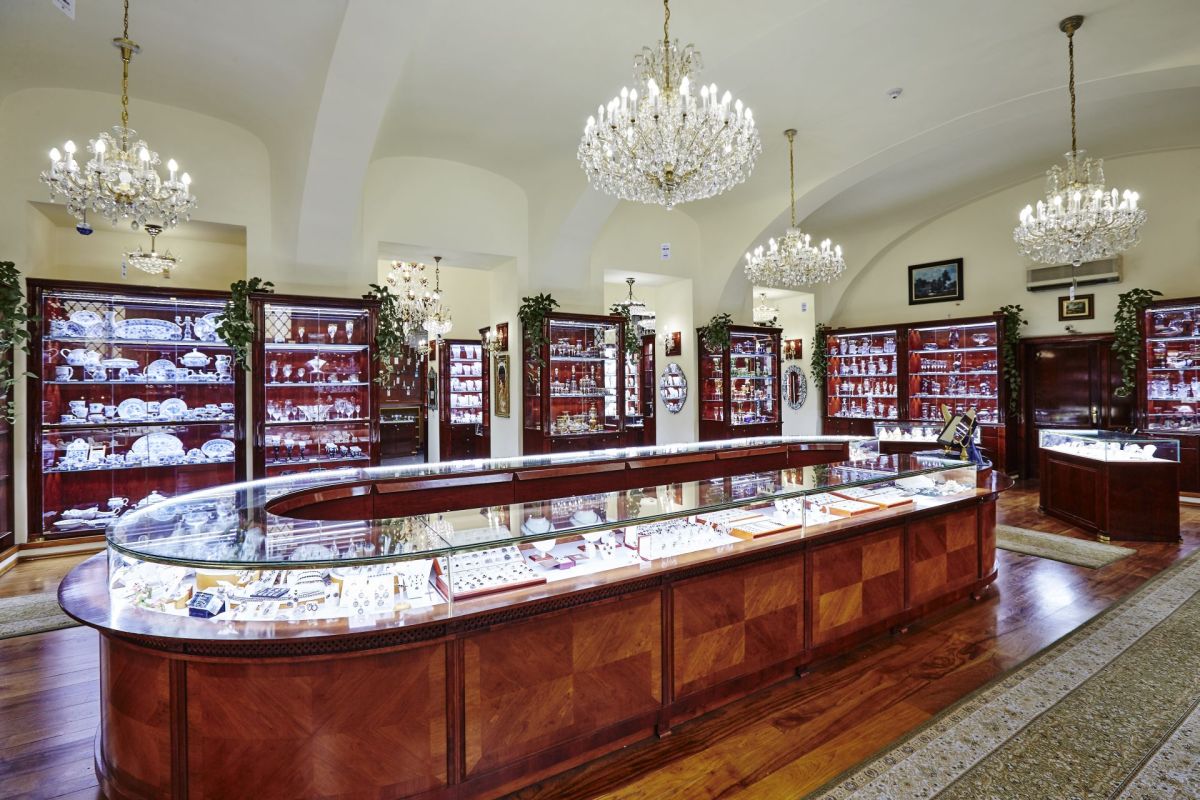 ERPET CRYSTAL * PORCELAIN * JEWELRY