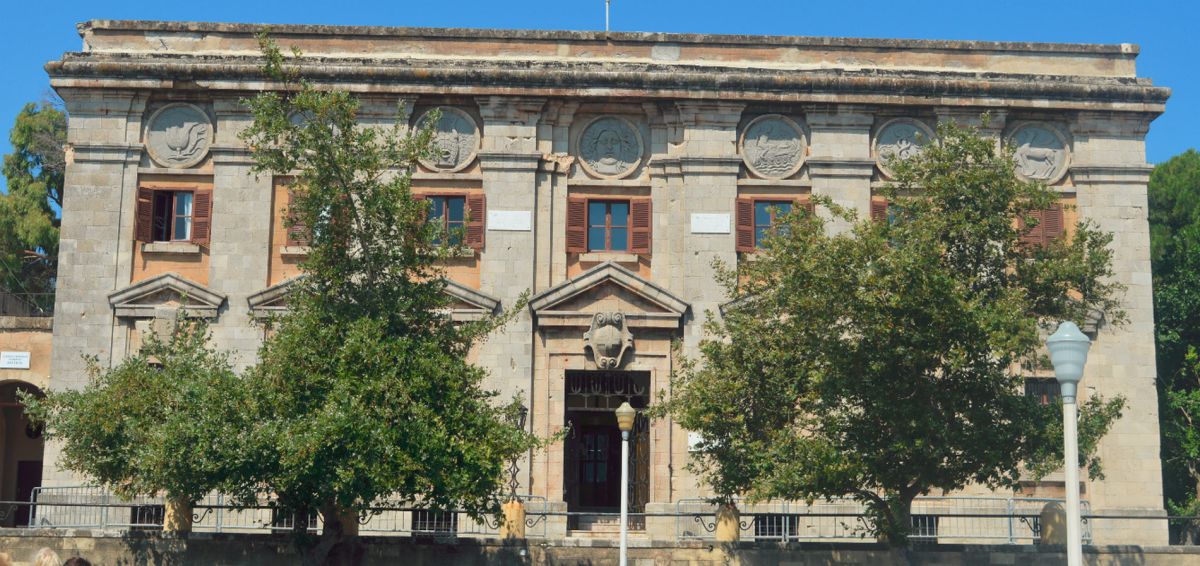 Здание главпочтампа