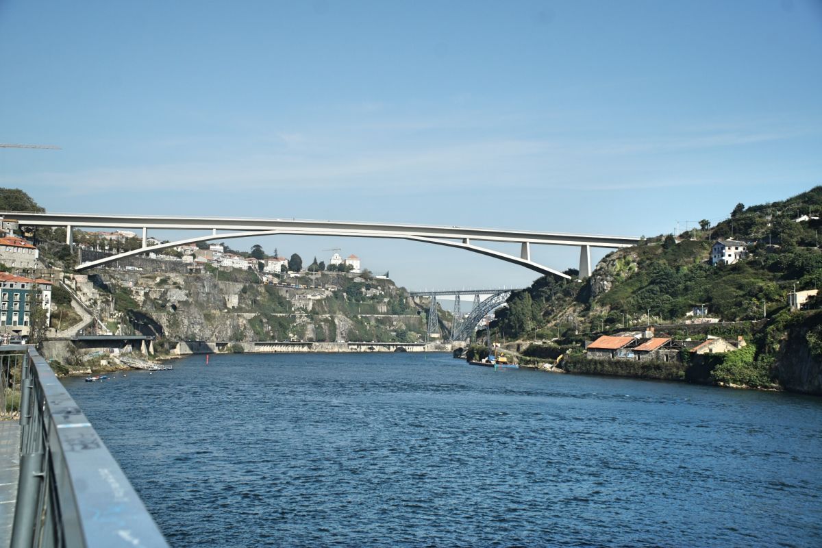 Мост Аррабида