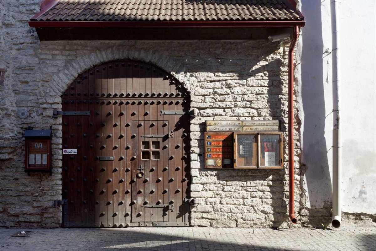 Храм Богородицы Троеручицы украинской Греко-католической церкви в Таллинне