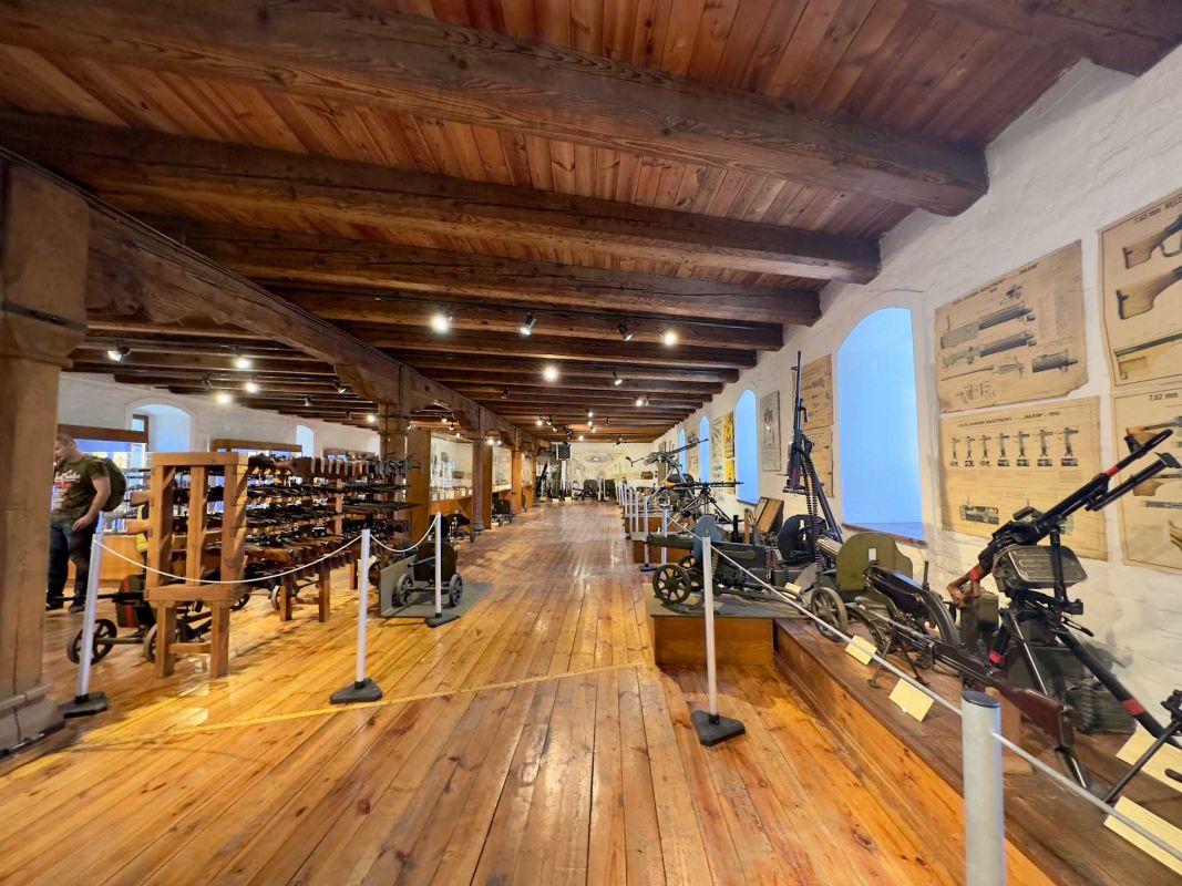 Военный музей во Вроцлаве