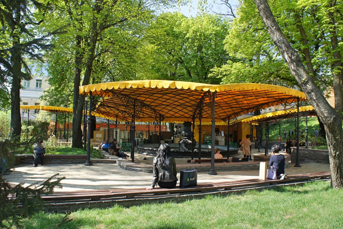 Золотоворотский сквер