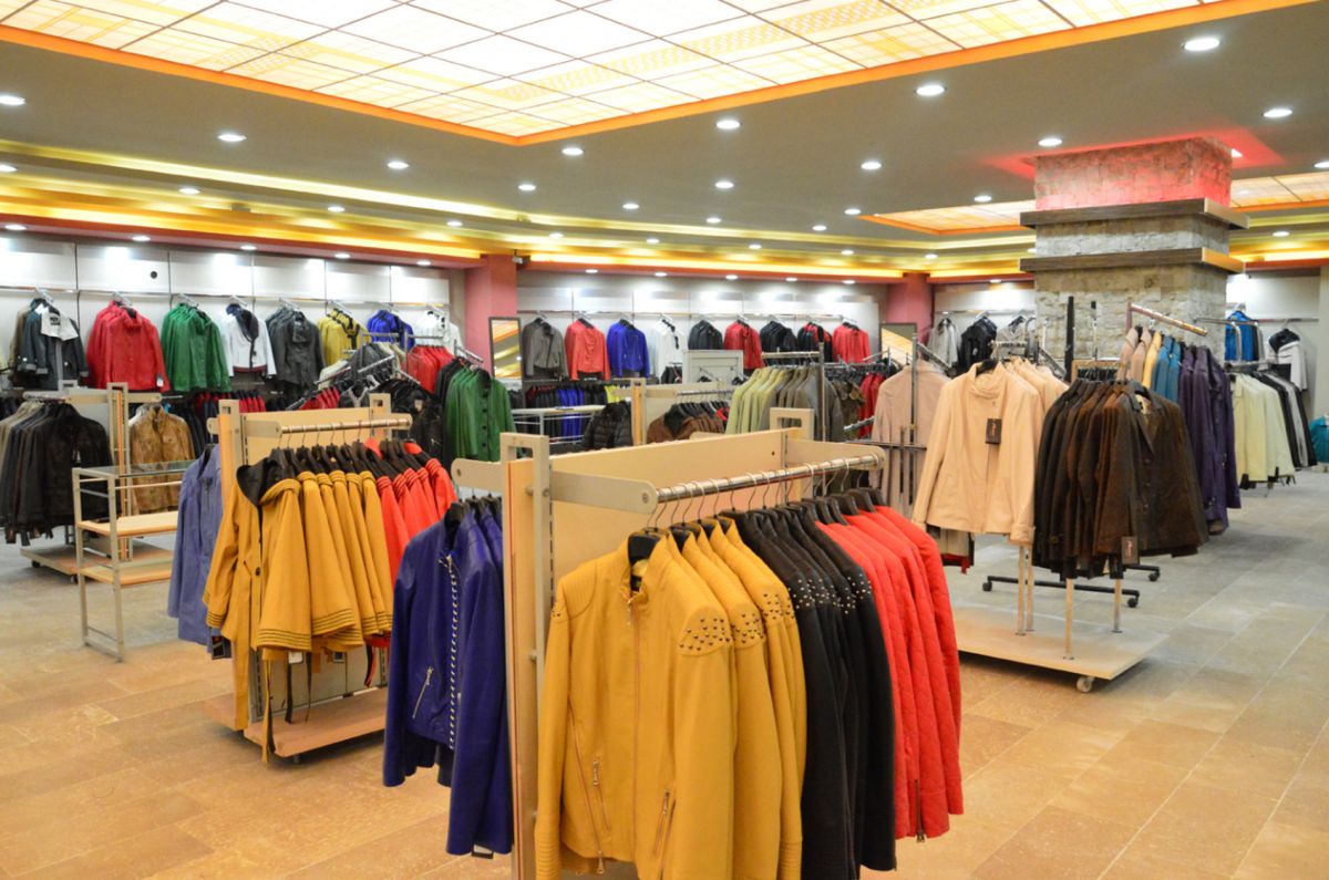 Магазин кожи Leather Center в Учхисар