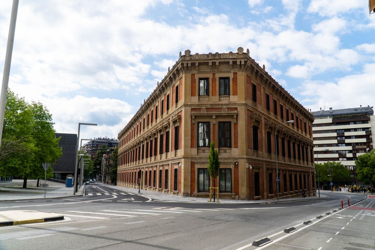 Парламент Наварры