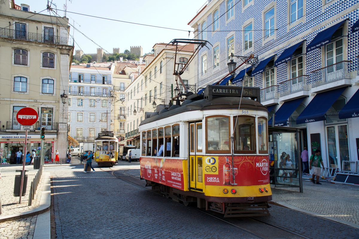 Площадь Коммерции (Praça do Comércio)