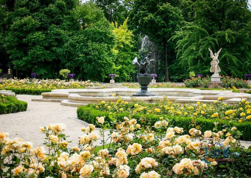 Дворцово-Парковый Комплекс Виланов