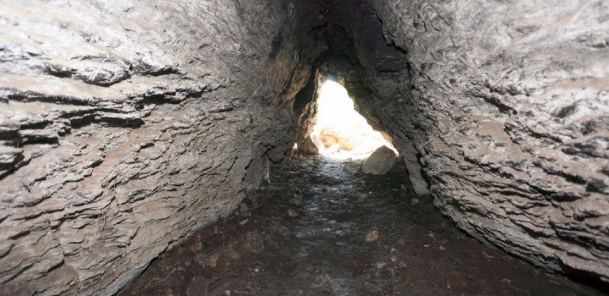 Карламанская пещера