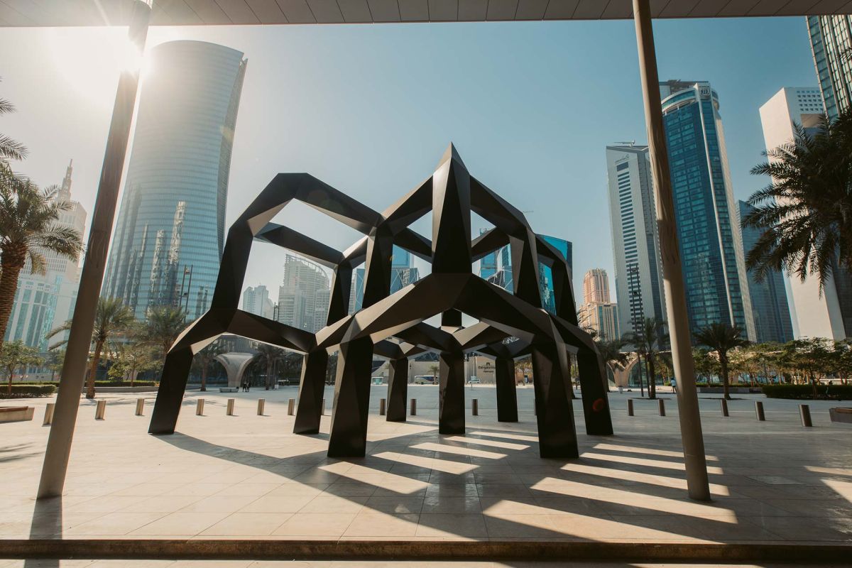 Инсталляция Дым от Тони Смита