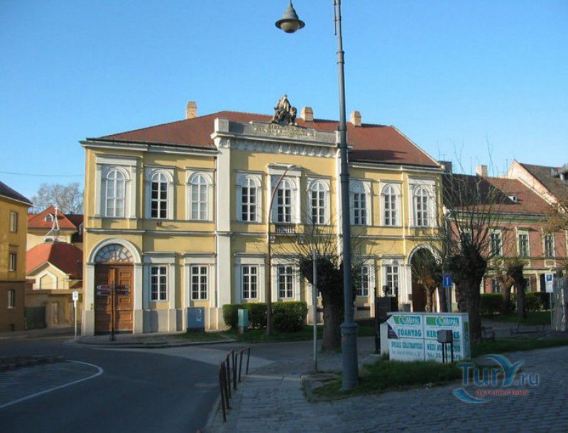 Библиотека Кафедрального Собора Эстергома