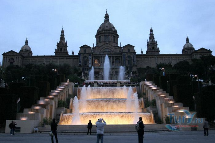 Волшебный Фонтан в Барселоне