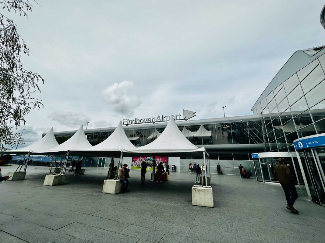 Аэропорт Эйндховен