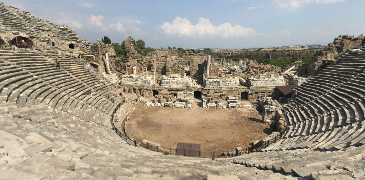 Античный театр в Сиде