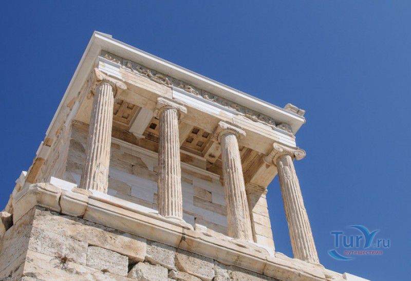 Храм Ники Аптерос