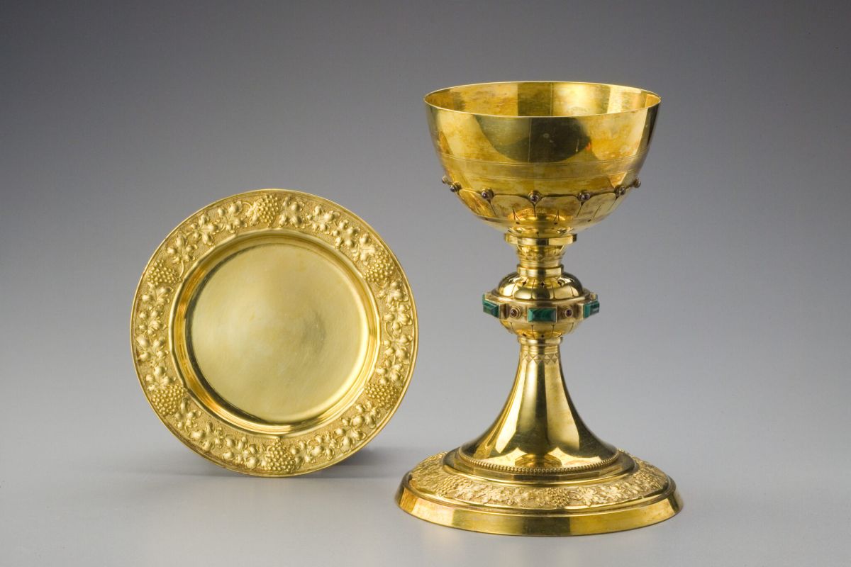 Выставка ИСКУССТВО, ЖИЗНЬ в музее декоративно-прикладного искусства