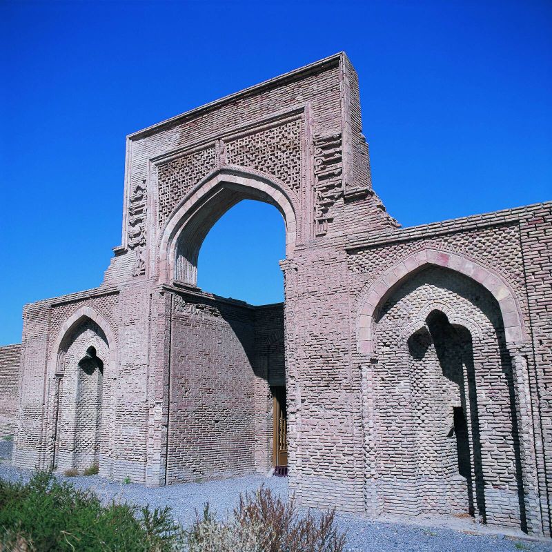 Караван-сарай Серахс (Робат-э Шараф)