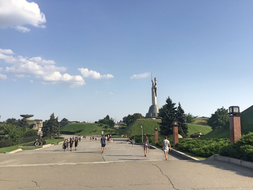 Родина-мать