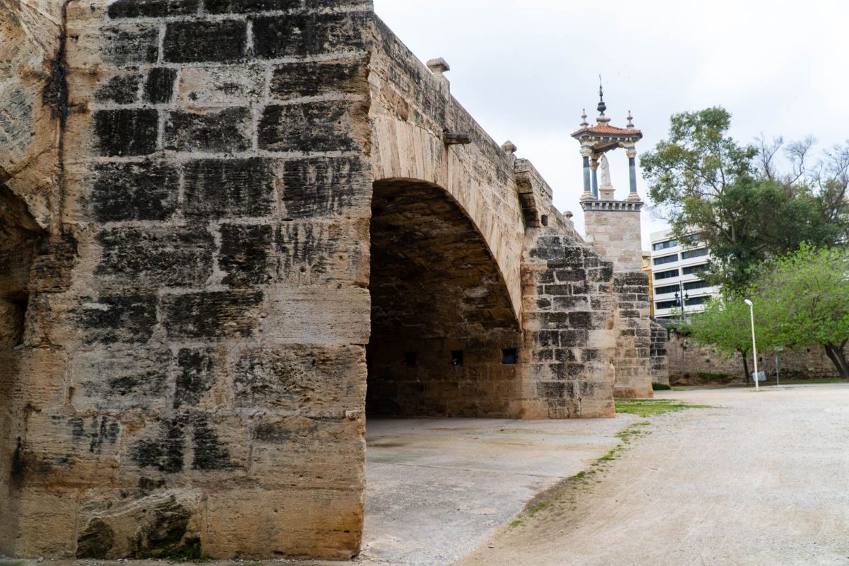 Ко­ро­лев­ский мост